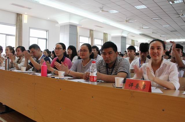 調整大小 2、比賽評委.jpg