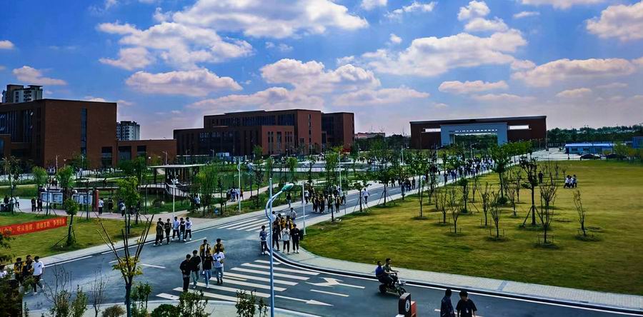 調整大小 張海濤-2020級機電一體化五年高級水湖2班.jpg