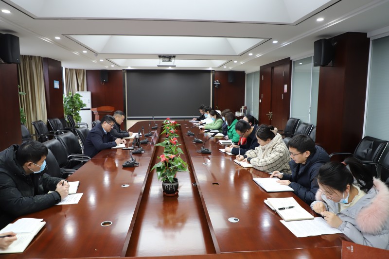 民主生活會(huì )前座談_副本.jpg