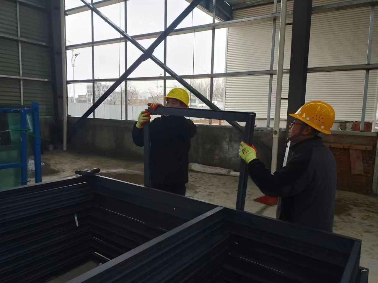 1708441114589733.jpg 2.jpg