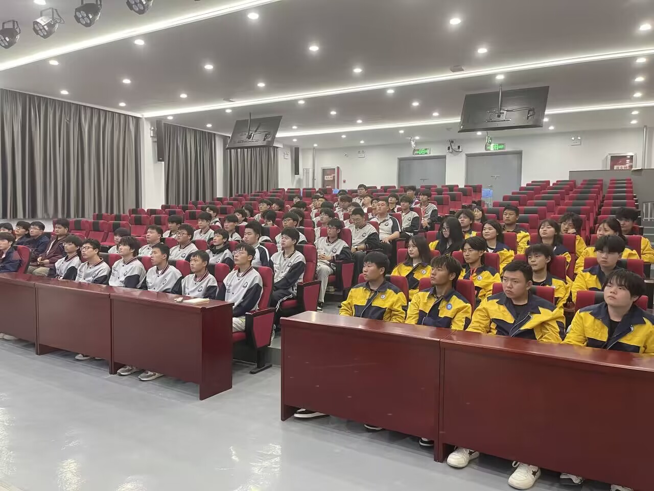 1e8523b29cb7d8a62cf75ba2f2994bcc.jpg 1e8523b29cb7d8a62cf75ba2f2994bcc.jpg